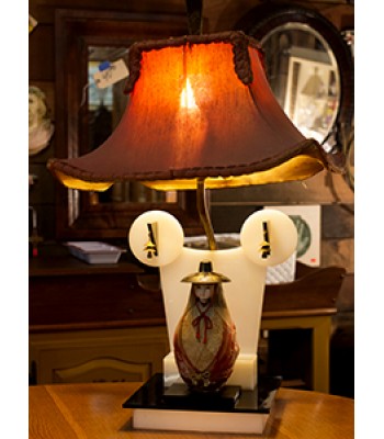 Asian-style Lamp with Antique Shade